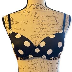 Victoria’s Secret VS Pink Wear Everywhere Lightly Lined Bra Size 32C